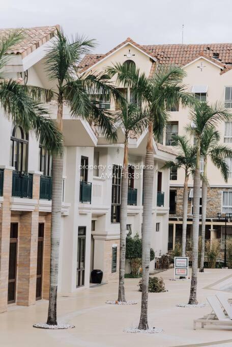 Work-Friendly Mountain-View Condo Near Sm Seaside Cebu Eksteriør billede